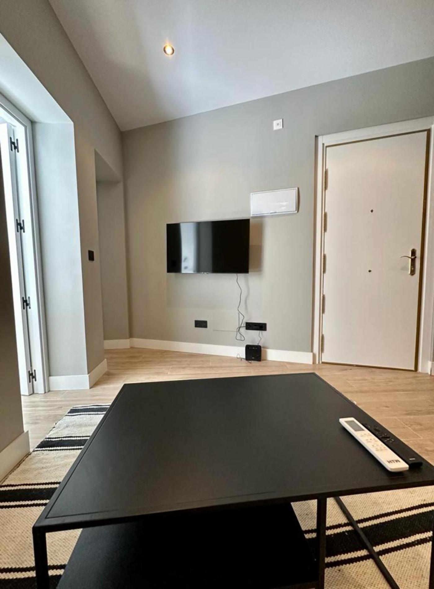 Central Apt De 2Hab Para 5Pax En Calle Silva E2 マドリード エクステリア 写真