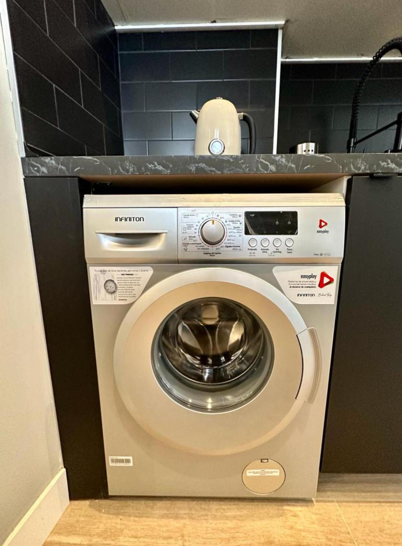 Central Apt De 2Hab Para 5Pax En Calle Silva E2 マドリード エクステリア 写真