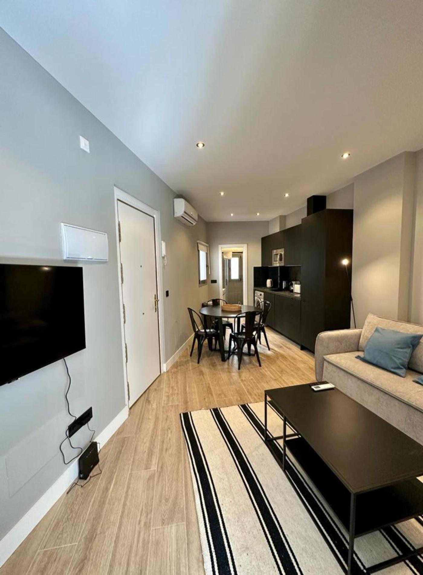 Central Apt De 2Hab Para 5Pax En Calle Silva E2 マドリード エクステリア 写真
